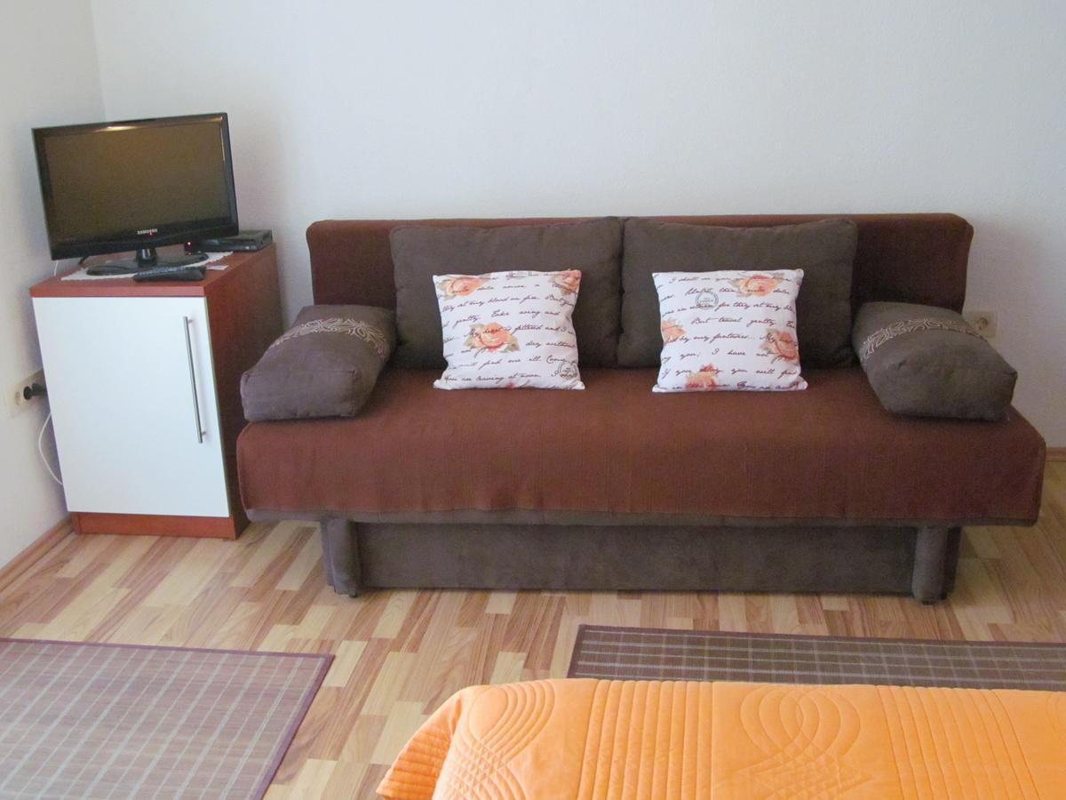 Apartment Danese Promajna Bagian luar foto